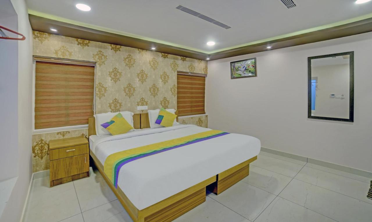 Treebo Trip Majestic Inn Thampanoor Thiruvananthapuram Kültér fotó