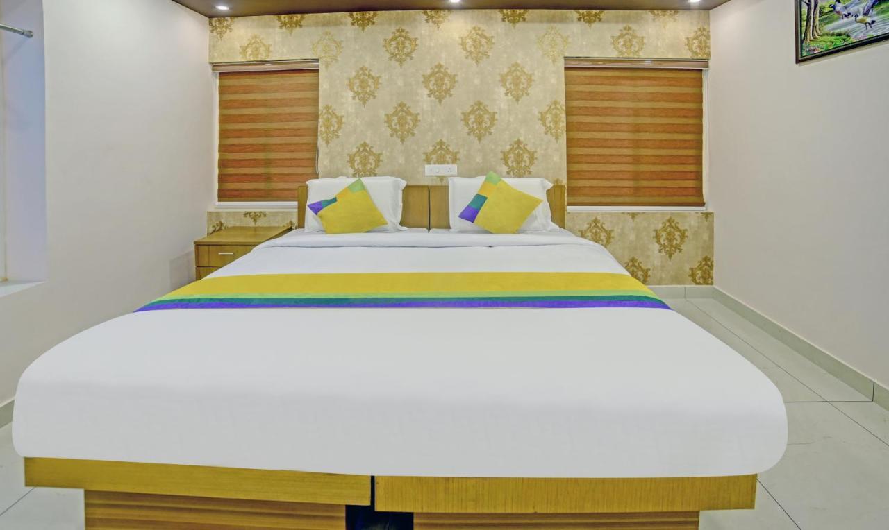 Treebo Trip Majestic Inn Thampanoor Thiruvananthapuram Kültér fotó