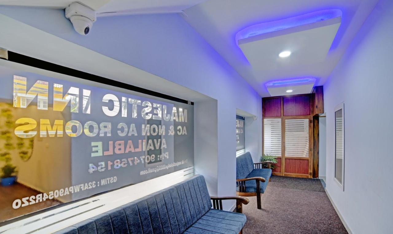Treebo Trip Majestic Inn Thampanoor Thiruvananthapuram Kültér fotó
