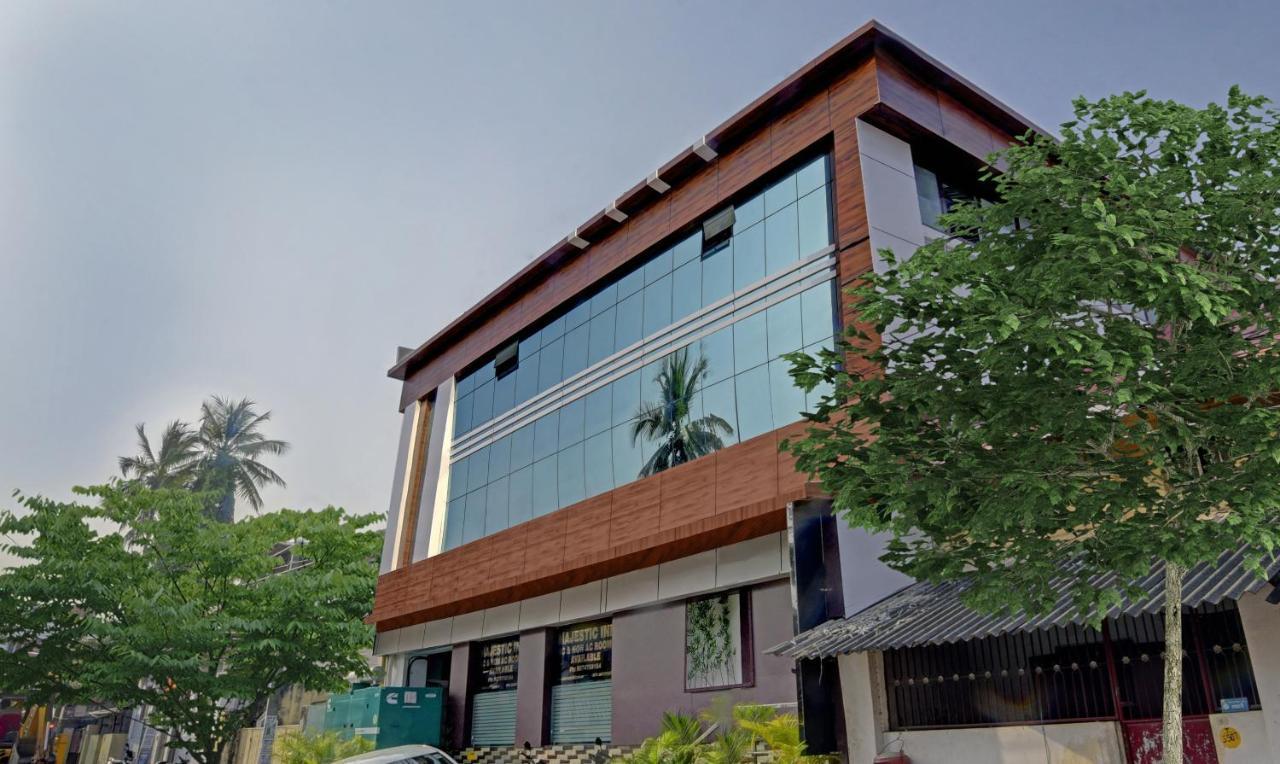 Treebo Trip Majestic Inn Thampanoor Thiruvananthapuram Kültér fotó